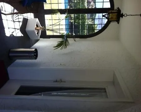 Appartement Via Saleggi 10 *